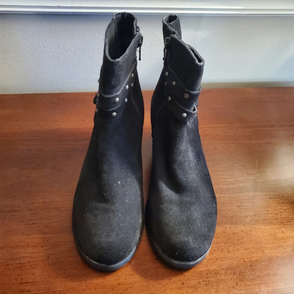 Women’s Matisse‎ Camryn Boots Black Size 6W Leather with Buckle and Studs